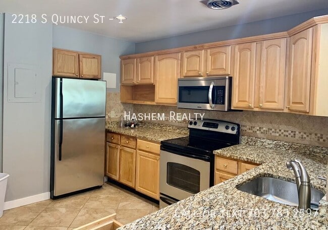 Photo - 2218 S Quincy St House