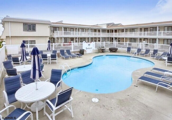 Building Photo - 9415 Pacific Ave