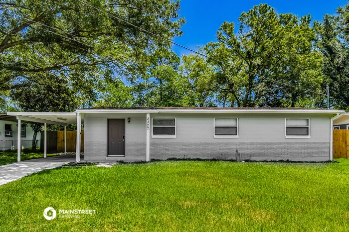 Primary Photo - 2327 Burpee Dr