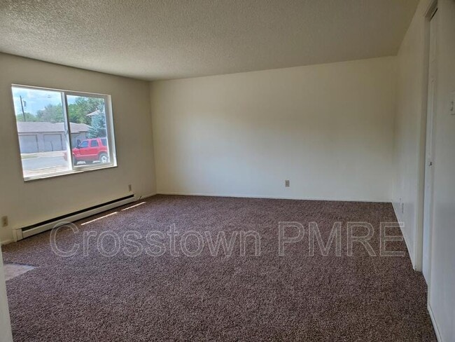 Building Photo - 914 Cortez Ct