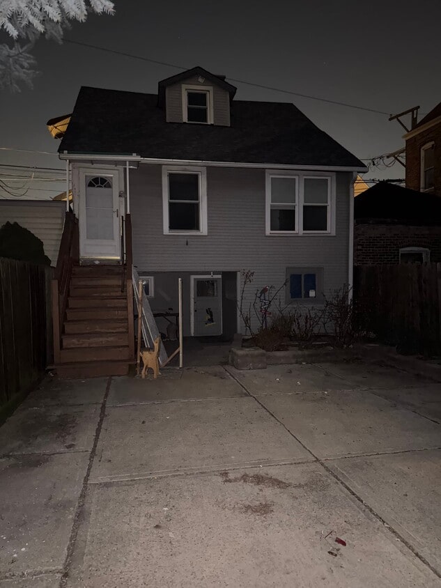 Photo - 4800 S Seeley Ave (Chicago, IL)