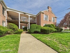 Building Photo - 600 NJ-71