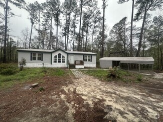Building Photo - 17 Oak Ridge Cir