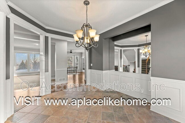 Building Photo - 14305 Robinson St