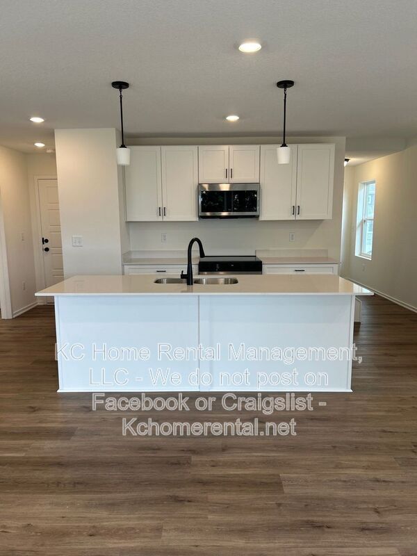 Foto del edificio - 8716 SW Edgewater Dr