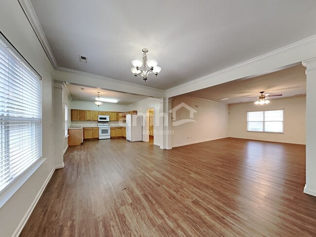 Building Photo - 201 Flanders Dr