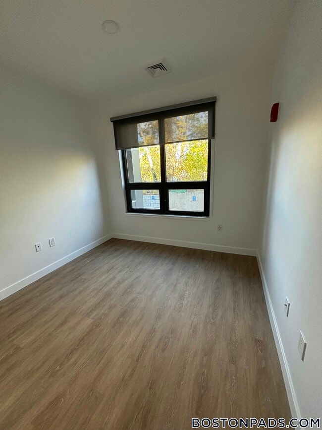 Building Photo - 199 Gardner St