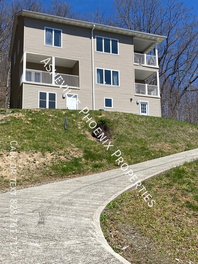 Building Photo - 74 Eben's Cove (House)