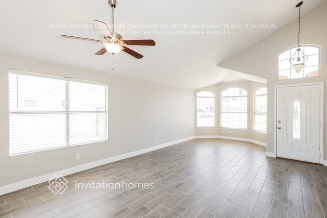 Foto del edificio - 19536 N 51st Dr