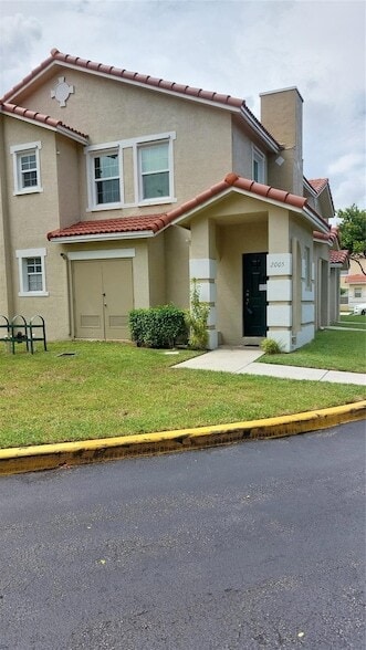 Primary Photo - 2005 Belmont Ln