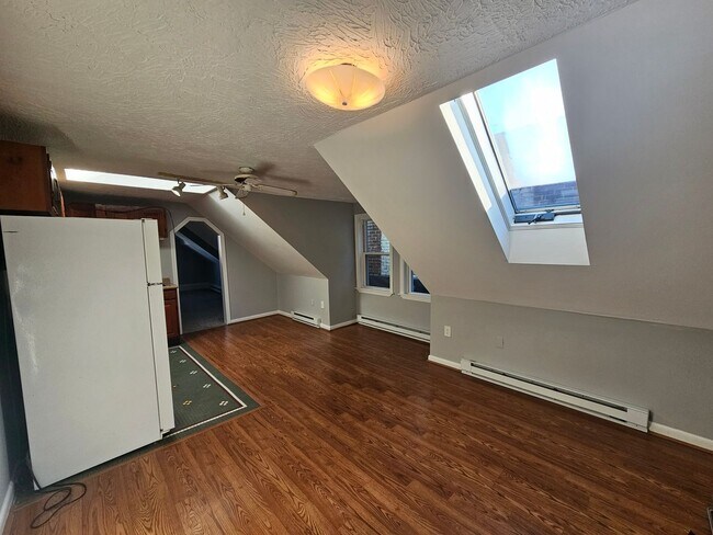 Foto del edificio - 12 South St