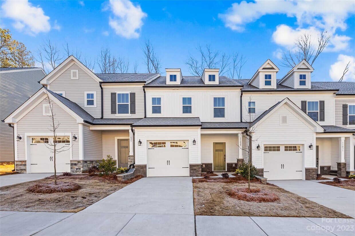 Primary Photo - 11027 Pagebrook Ln