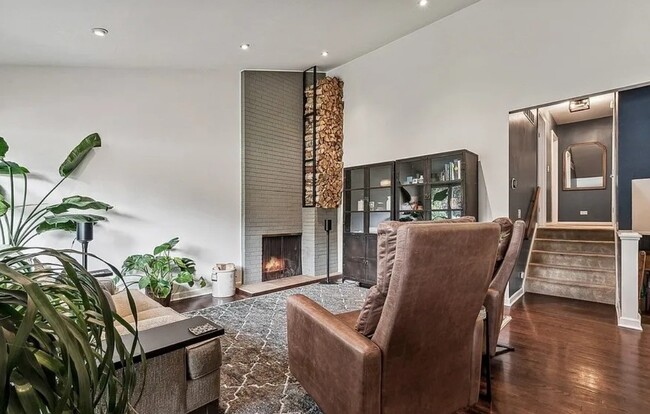 Foto del edificio - 2669 Crawford Ave