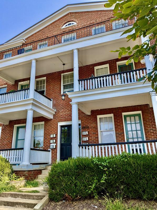 Foto del edificio - 2914 Idlewood Ave