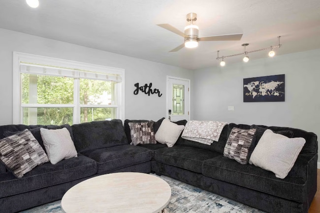 Photo - 111 NW 24th St House