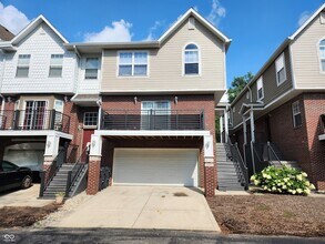 Building Photo - 1479 Autumn Oak St
