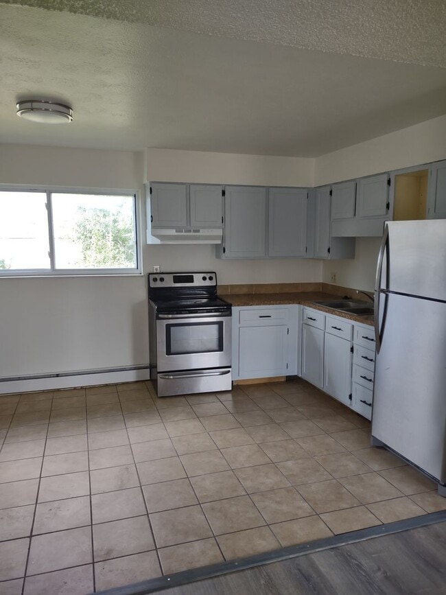 Photo - 1450 Nokomis Dr Apartment