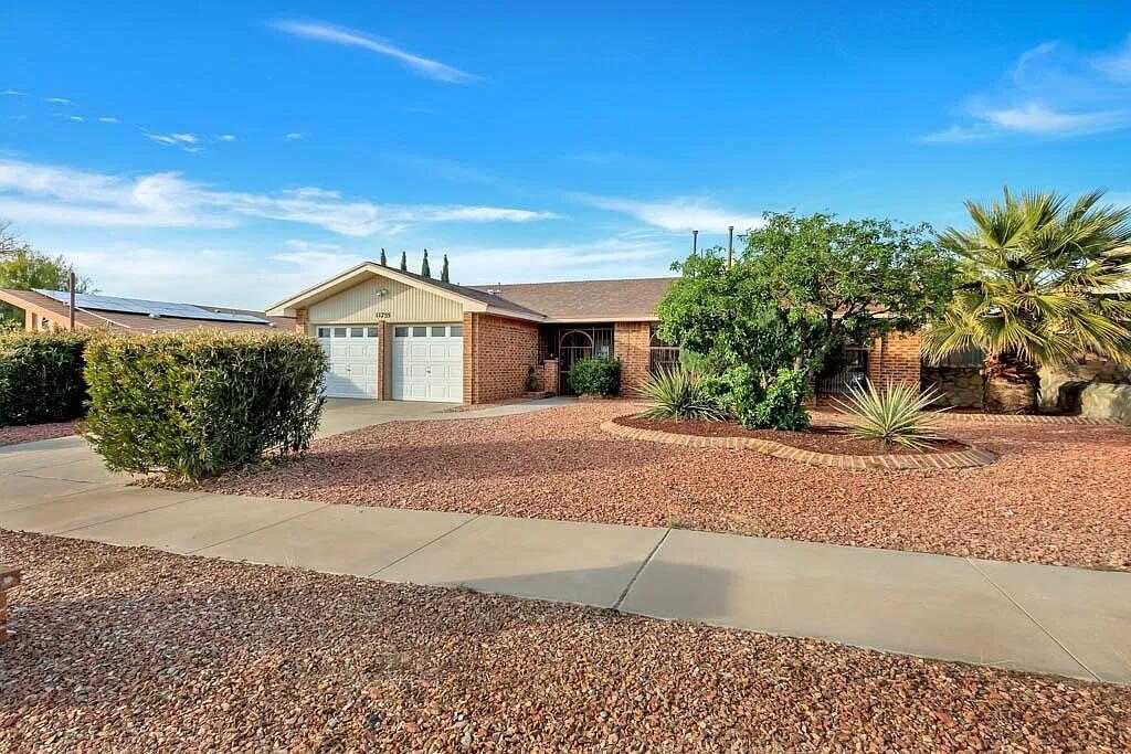 Foto principal - 11755 Trey Burton Dr