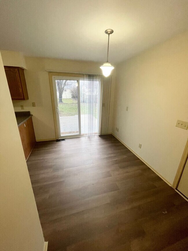 Foto del edificio - 7741 Walcott St