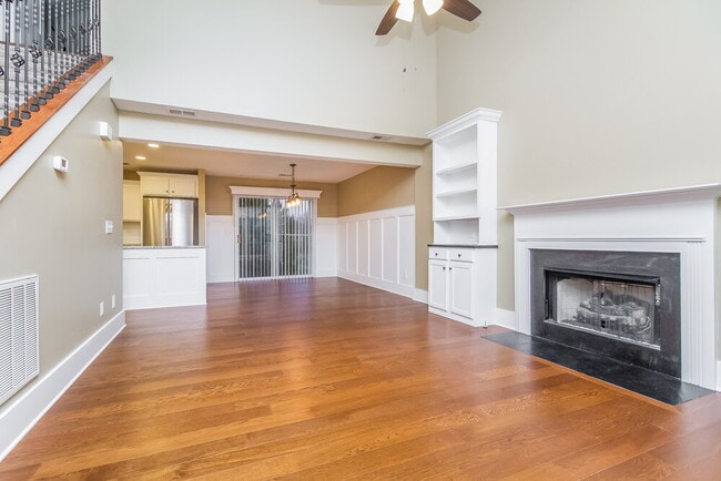 Building Photo - 2961 Buckner Ln