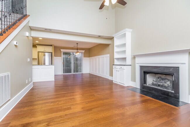 Foto del edificio - 2961 Buckner Ln