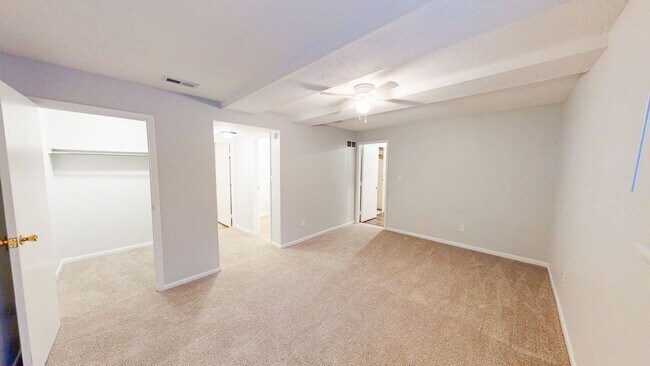 Foto del edificio - 2862 Chatsworth Way