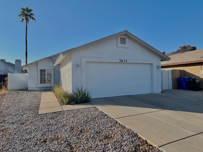 Building Photo - 3633 W Wahalla Ln