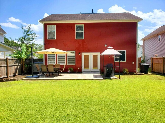 Building Photo - 272 Woodbrook Way
