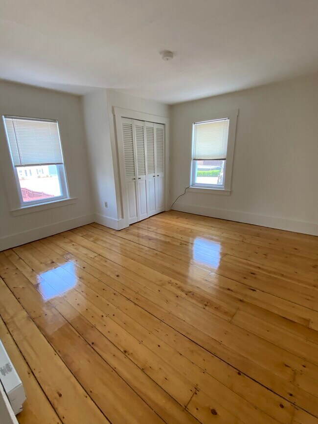 5 Wade Ave Unit 2, Woburn, MA 01801 Apartments in Woburn, MA