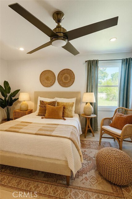 Foto principal - 22149 Victory Blvd