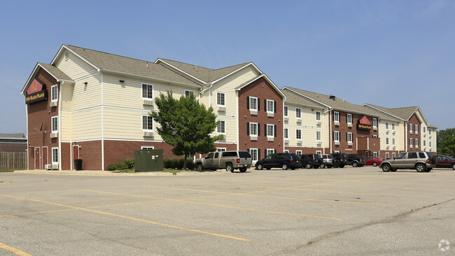 Building Photo - Extended Stay America Select Suites Cleveland