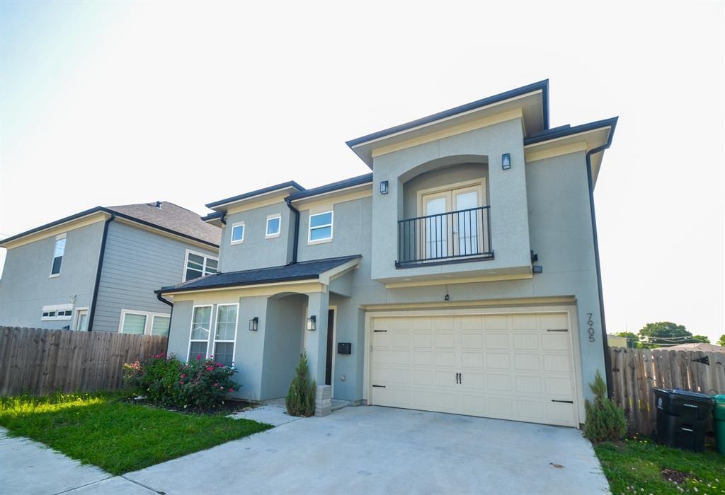 Primary Photo - 7905 Rock Rose St