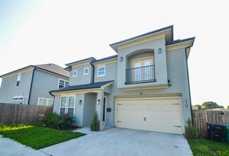 Building Photo - 7905 Rock Rose St