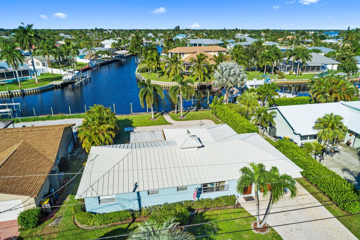 1389 SW Dyer Point Rd, Palm City, FL 34990 House Rental in Palm City