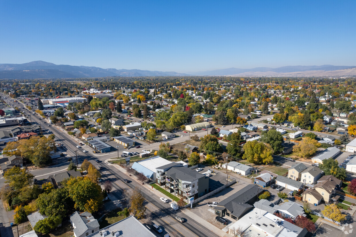 Aerial Photo - South Avenue Lofts