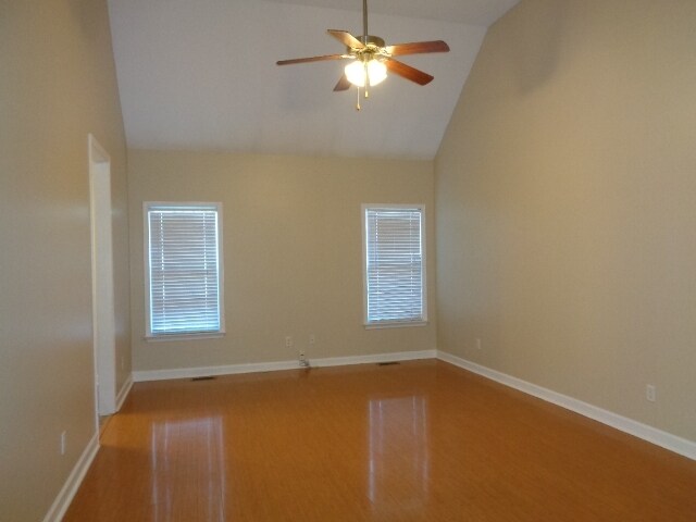 Foto del edificio - 1416 Allison Drive