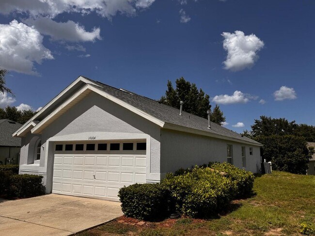 Building Photo - 16004 Blossom Hill Loop