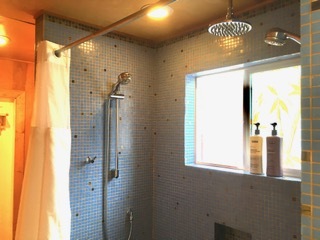 Large shower. - 2619 Yale Terrace E