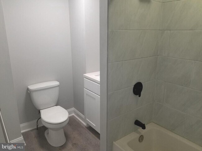 Foto del edificio - 212 Warren St