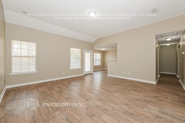 Foto del edificio - 7041 Vida Ln