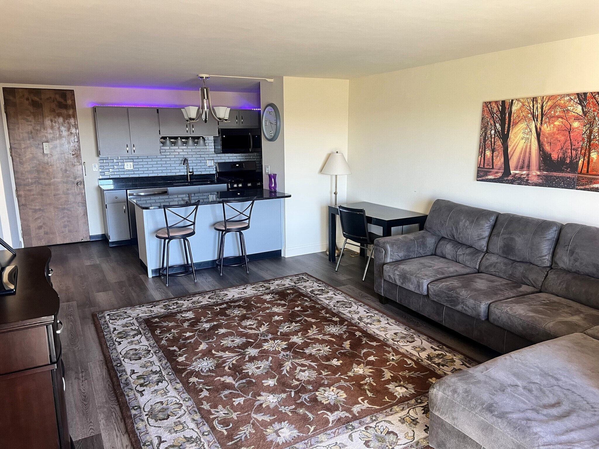 Portage Trail East Apartments – photo 3
