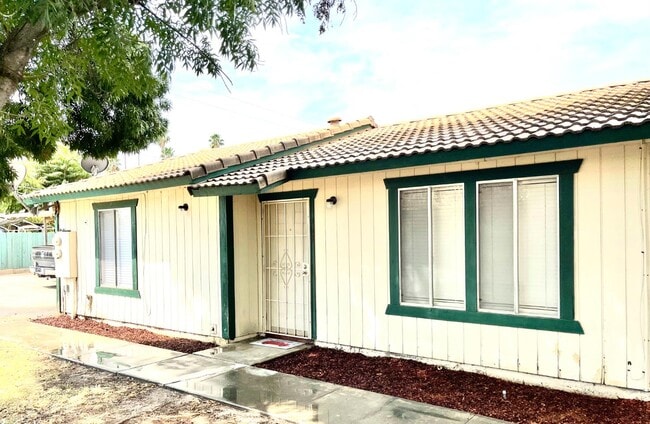 Building Photo - 363 Florinda St