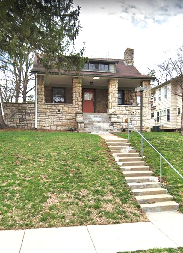5046 Lydia Ave, Kansas City, MO 64110 House Rental in Kansas City, MO
