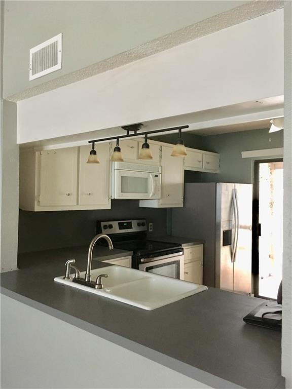 Building Photo - 8419 Fathom Cir