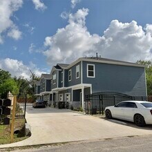 Building Photo - 3533 Alderfer St