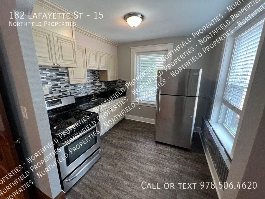 182 Lafayette St Unit 15, Salem, MA 01970 Room for Rent in Salem, MA