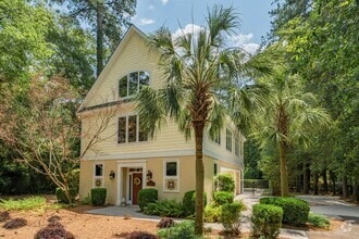 Building Photo - 1793 Highland Park Ave