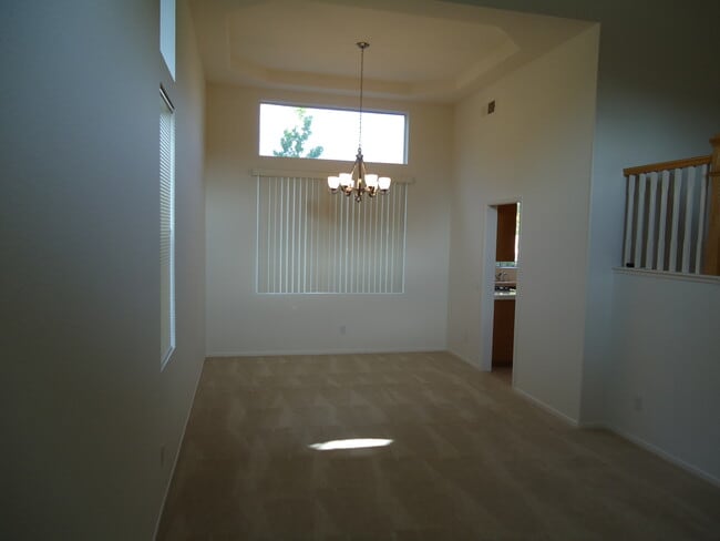 Building Photo - Large 4 bed, 2.5 bath Carmel Valley Home in Beautiful Cul-de-sac!