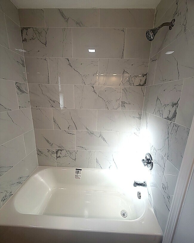 Foto del edificio - 1146 Commonwealth Ave