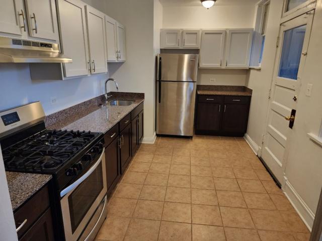 Foto del edificio - 1 bedroom in Chicago IL 60645